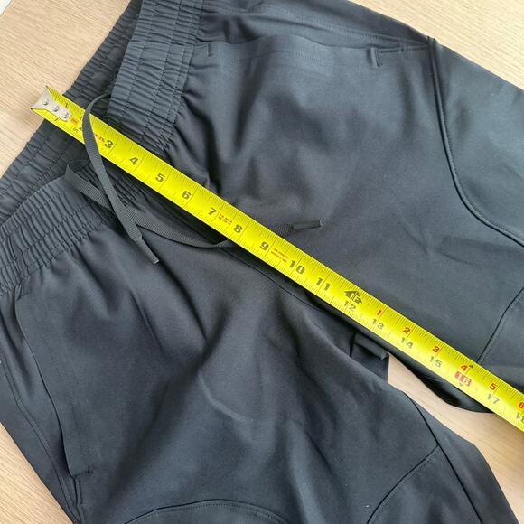 Under Armour Black Track Pant Size Small - NEW - Picture 5 of 10